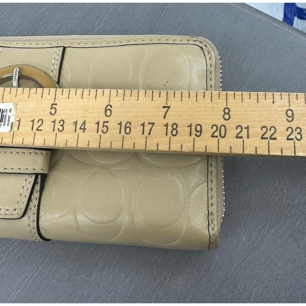 Coach Campbell Embossed Leather Wallet‎ Clay Bisque Large Zip Around RARE - Picture 10 of 11